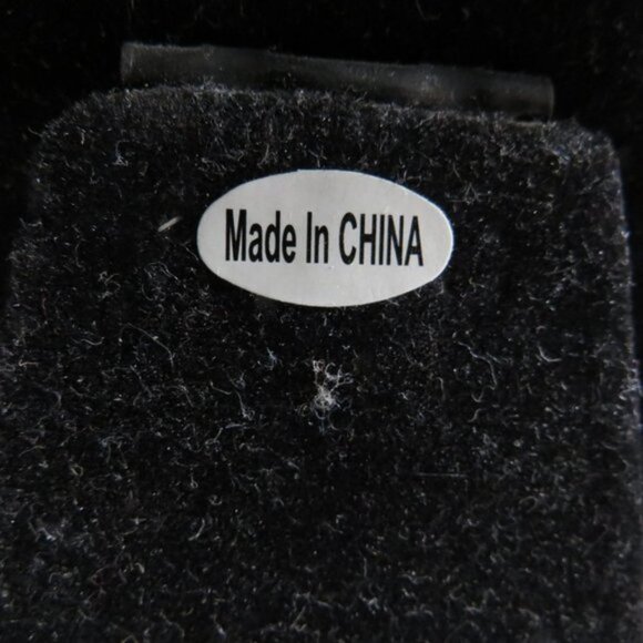 MANY HATS Heavy Metal Sixtrees Enamel on Pewter Picture Frame Woman - Picture 8 of 14